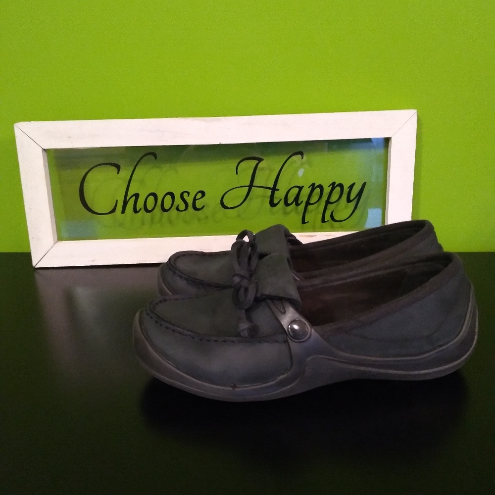 CROCS Women's Casual Slip On Moccasins Boat Shoes - Size 6